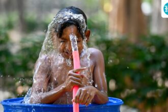 temperature-is-below-normal-minimum-in-delhi;-strong-winds-are-expected-during-the-next-few-days