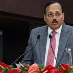 “young-people-respect-me,-i-see-them-as-pillars-of-a-developed-india,”-clarifies-the-cji-a-day-after-the-‘cockroaches’-remark.