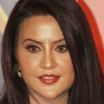amruta-fadnavis-says-she-skipped-cannes-after-pm-modi’s-austerity-call:-‘nation-first;-nation-first;’-red-carpet-can-wait-|-he-watches