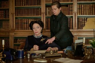 the-grande-dames:-joan-collins-and-isabella-rossellini-bring-the-lessons-of-old-hollywood-to-cannes