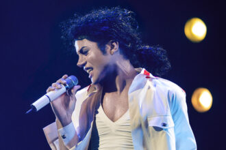 box-office-thriller:-‘michael’-returns-to-no.-1-thanks-to-imax-and-other-premium-screens,-‘obsession’-also-wins