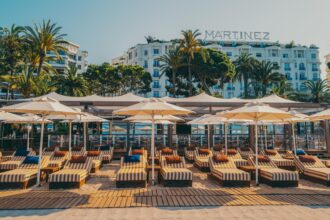 the-white-lotus-has-found-its-perfect-hotel
