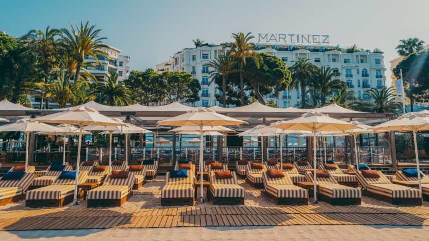 the-white-lotus-has-found-its-perfect-hotel