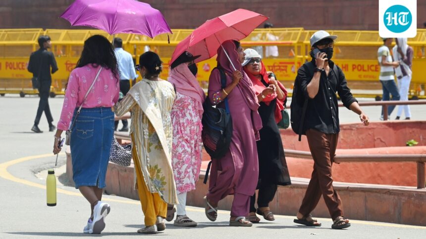 the-temperature-in-delhi-may-reach-45-degrees-celsius-next-week,-as-imd-predicts-a-heatwave-across-north-india