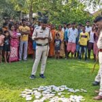 west-bengal:-voter-id-cards-and-aadhaar-cards-found-in-tmc-offices,-bjp-claims