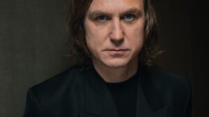 lars-edinger:-the-man-who-plays-monsters