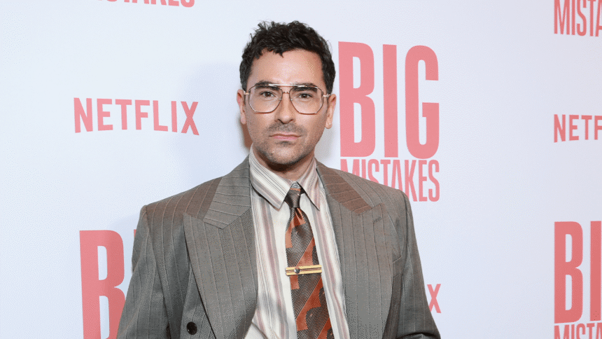dan-levy-talks-about-the-drug-scene-in-big-mistakes-and-making-lines-and-lines-of-cocaine.