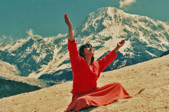 japanese-himalayan-master-yogmata-keiko-aikawa-is-stepping-onto-the-world-stage