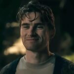 ‘obsession’-star-michael-johnston-knows-you-think-bear-is-the-real-villain-—-but-he-disagrees