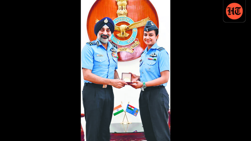 iaf-has-bagged-its-first-female-flying-instructor-at-the-highest-level | GIBN iaf-has-bagged-its-first-female-flying-instructor-at-the-highest-level