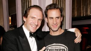 ralph-fiennes’s-six-siblings:-get-to-know-his-brothers-and-sisters,-including-superstar-joseph