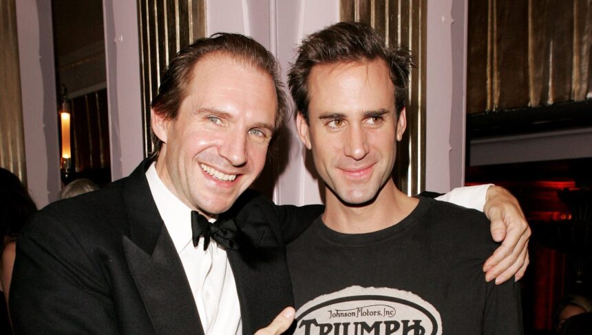 ralph-fiennes’s-six-siblings:-get-to-know-his-brothers-and-sisters,-including-superstar-joseph