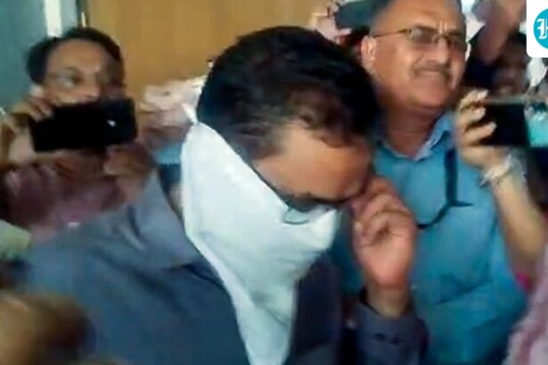 neet-ug-paper-leak:-cbi-says-arrested-coaching-center-head-was-linked-to-‘organised-gang’