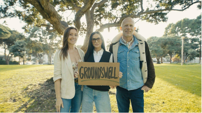 “groundswell”-wins-the-golden-globe-award-for-documentary-feature-at-cannes
