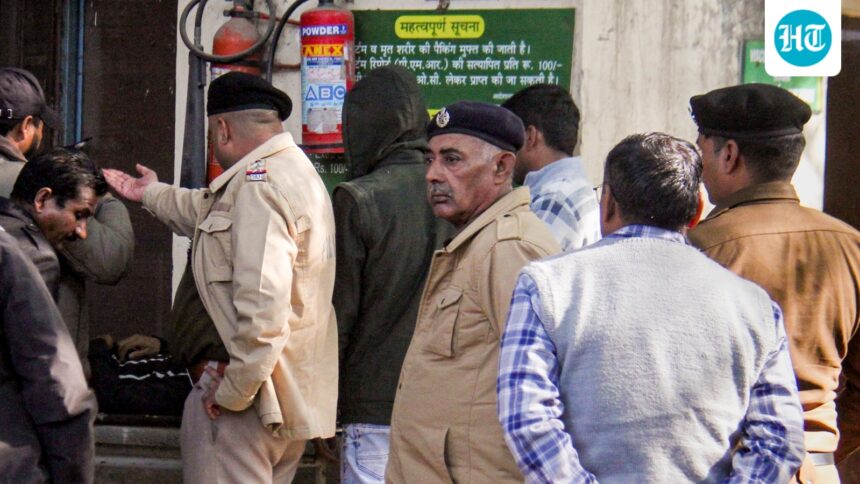 ‘kiska-bachcha-tha’:-whatsapp-chats-reveal-bhopal-woman’s-agony-before-death