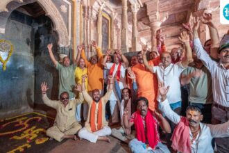 asi-allows-daily-worship-of-hindus-at-mp-bhojshala-after-supreme-court-ruling