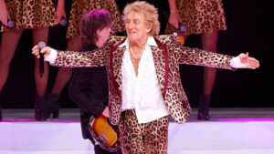 ‘forever-young:-a-grammy-tribute-to-rod-stewart-live’:-here’s-where-to-watch-the-special-online