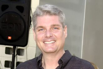 who-was-tom-keane?-5-things-to-know-about-the-powerpuff-girls-voice-actor