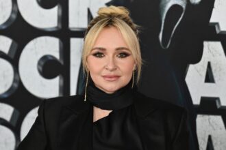 who-is-the-british-singer-hayden-panettiere-that-she-talks-about-in-her-book?