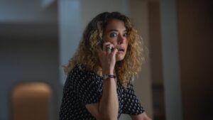 ‘maximum-fun-guaranteed’-review:-tatiana-maslany-delivers-the-goods-in-apple’s-deliciously-twisty-thriller