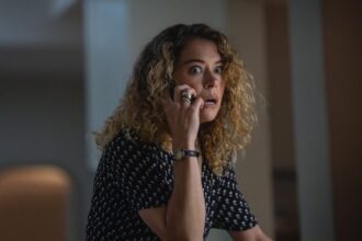 ‘maximum-fun-guaranteed’-review:-tatiana-maslany-delivers-the-goods-in-apple’s-deliciously-twisty-thriller