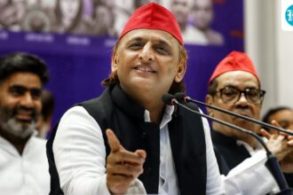 akhilesh-joins-‘cockroach-janta-party’-trend,-has-ambiguous-message-about-up-elections