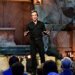 jeff-probst-accidentally-spoils-the-winner-of-the-‘survivor-50’-campfire-challenge-and-the-three-finalists-during-the-live-finale