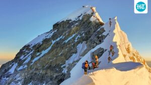 3-indians-out-of-274-who-climbed-mount-everest-set-a-new-record
