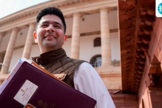 thin-line-between-defamation-and-criticism:-delhi-high-court-asks-raghav-chadha-to-petition-against-social-media-posts