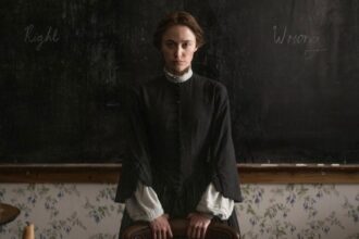 maika-monroe’s-wayward-nanny-is-bloodthirsty-in-bloody-trailer-for-‘victorian-psycho’