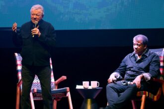 william-shatner-and-neil-degrasse-tyson-dive-into-quantum-physics,-space-exploration,-and-the-actor’s-new-heavy-metal-album