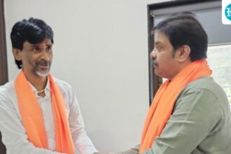 bjp’s-prasad-lad-meets-manoj-garang-patel-as-part-of-government’s-outreach-to-the-quota-activist