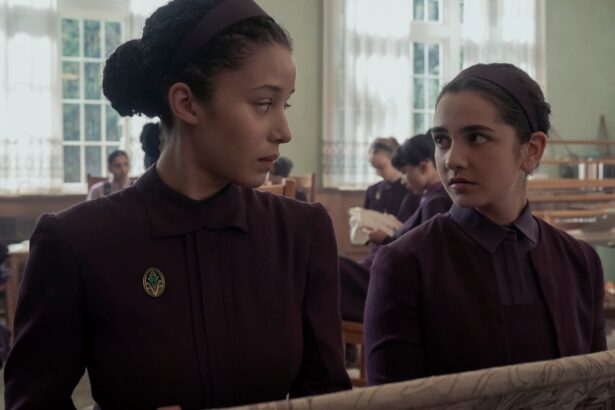 ‘the-testaments’-star-on-that-violent-penultimate-episode:-‘it’s-a-screwball-i-didn’t-even-recognize-it.’