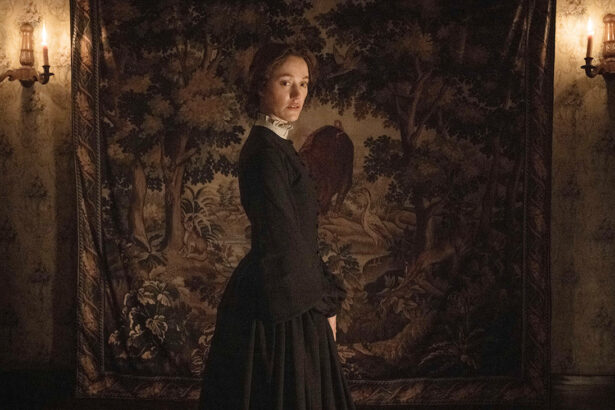 ‘victorian-psycho’-review:-maika-monroe-gets-freaky-on-jason-isaacs-and-ruth-wilson-in-a-big-bloodbath-in-guignol-that’s-not-sure-if-it’s-horror-or-comedy