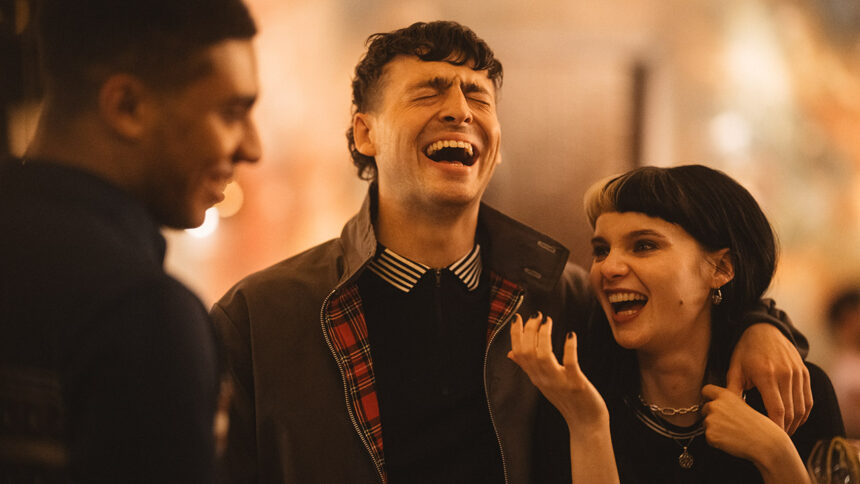 ‘i-see-buildings-fall-like-lightning’-review:-tomorrow’s-all-star-cast-of-british-and-irish-actors-elevates-cleo-barnard’s-inconsistently-compelling-drama