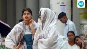 rain-stops-in-delhi,-red-alert-in-andhra;-panda-sizzling-at-46°c:-how-a-heatwave-is-taking-hold-in-india