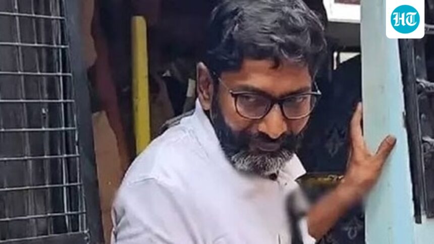 tamil-nadu:-youtuber-‘savakku’-shankar-gets-out-of-jail