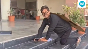 a-up-man-reaches-the-civic-body-office-in-mathura-dressed-as-a-cockroach-to-draw-attention-to-yamuna-pollution