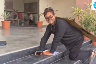 a-up-man-reaches-the-civic-body-office-in-mathura-dressed-as-a-cockroach-to-draw-attention-to-yamuna-pollution