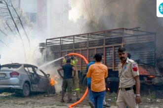night-fires-in-delhi:-four-fires-broke-out-in-shops-and-homes