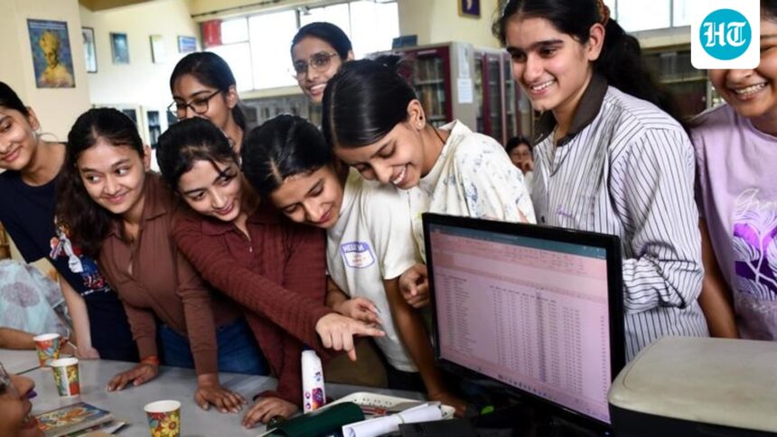 cbse-once-again-extends-the-deadline-for-scanned-answer-book-applications-to-may-25