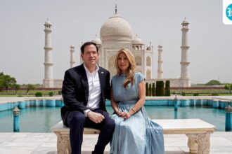 marco-rubio-visits-the-taj-mahal-in-agra-with-his-wife-janet-|-video
