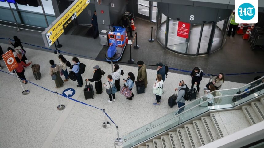 the-government-issues-travel-advice,-urging-people-to-avoid-countries-affected-by-ebola