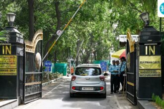 he-will-not-go-and-forcefully-evacuate:-center-tells-supreme-court-about-eviction-of-delhi-gymkhana-club