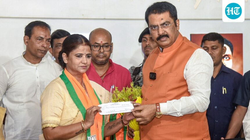 ritu-jaiswal-former-rjd-bihar-womens-wing-president-joins-bjp-all-about-the-leader | GIBN ritu-jaiswal,-former-rjd-bihar-women’s-wing-president,-joins-bjp:-all-about-the-leader