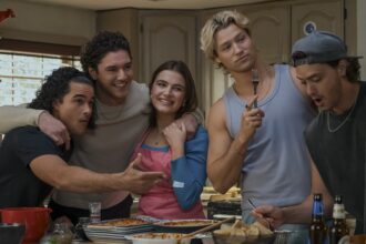 ‘off-campus’-cast-ages:-how-old-are-ella-bright,-belmont-camille,-and-the-other-actors?