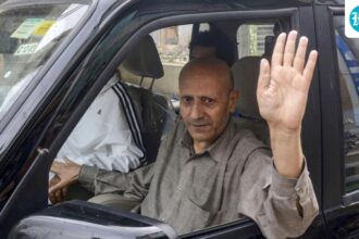 engineer-rashid-gets-temporary-sponsorship-to-perform-his-father’s-rituals-after-his-death