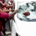 violence-erupts-outside-the-home-of-former-kerala-cm-vijayan-during-a-raid-on-the-ed;-cpi(m)-workers-“attack”-agency-car-|-video