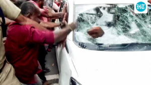 violence-erupts-outside-the-home-of-former-kerala-cm-vijayan-during-a-raid-on-the-ed;-cpi(m)-workers-“attack”-agency-car-|-video
