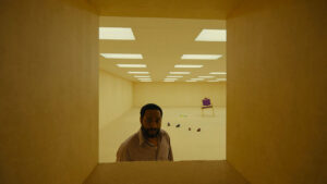 ‘back-rooms’-review:-chiwetel-ejiofor-and-renate-rainsef-get-lost-in-a24’s-creepy-but-unfinished-horror-film